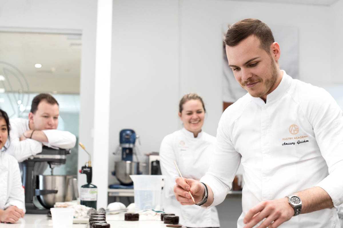 Class with Amaury Guichon at The Pastry Academy 