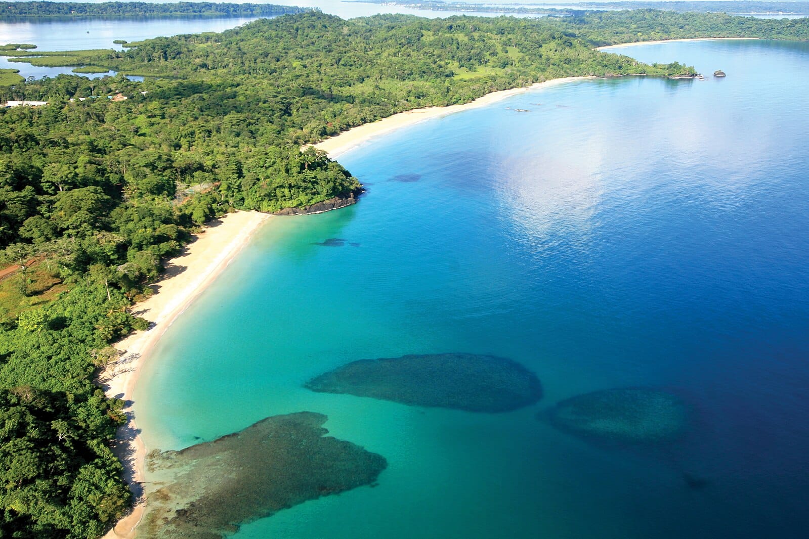 Red Frog Beach Island Resort