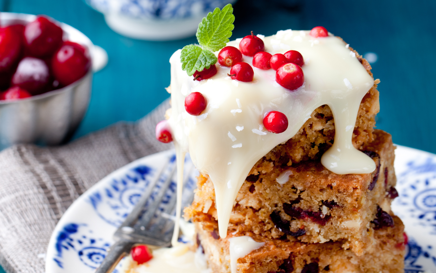 White Chocolate Cranberry Fudge