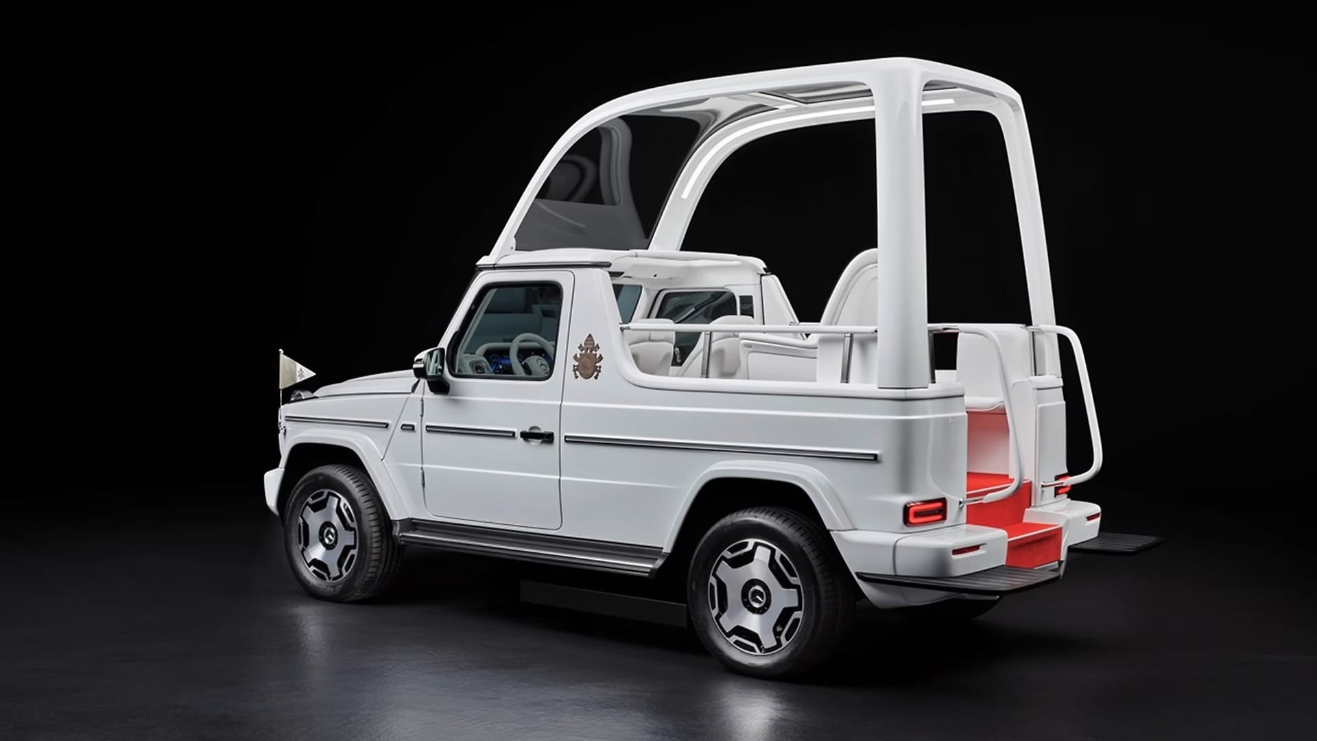 First electric “Popemobile” from Mercedes-Benz