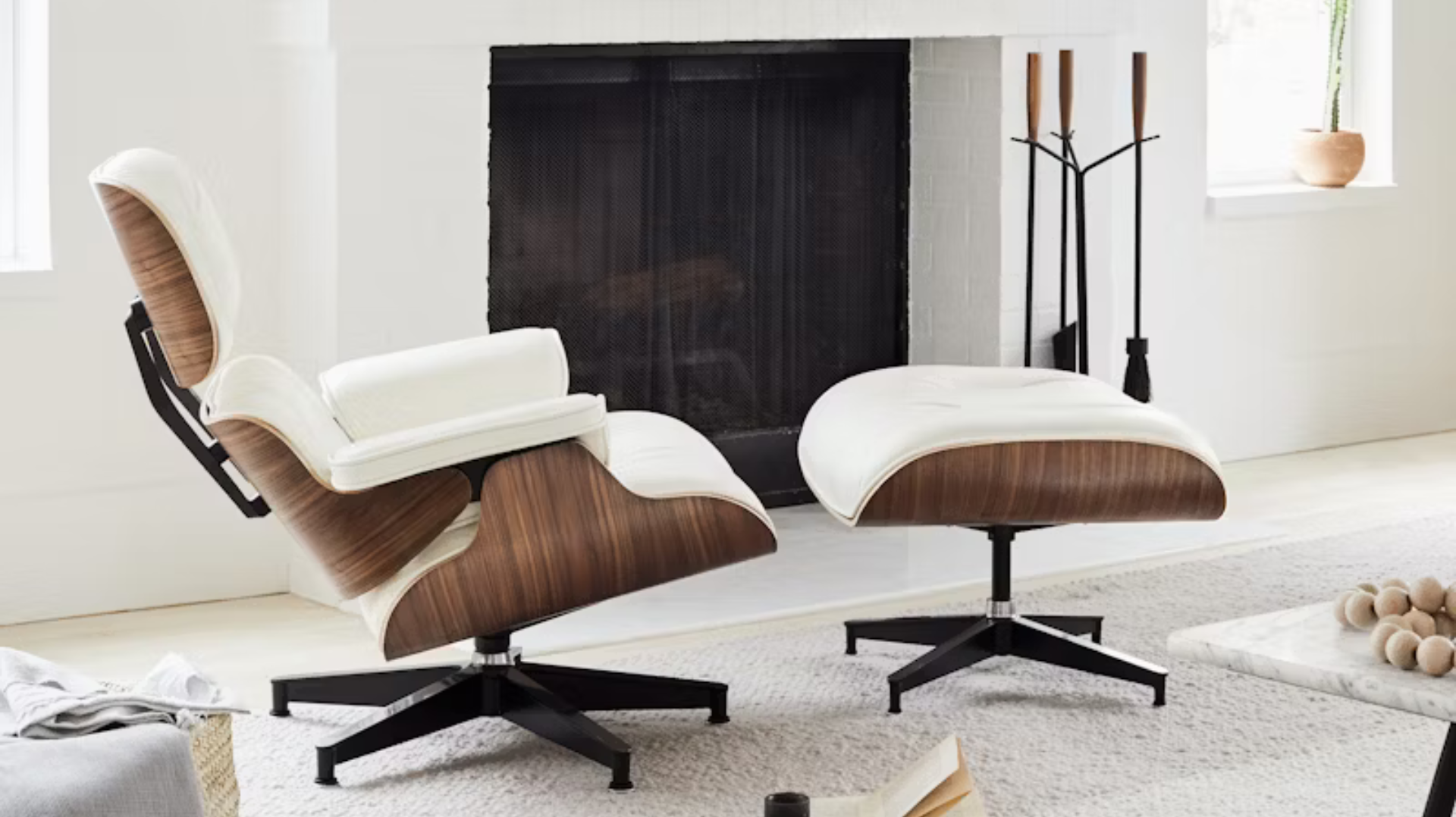 Eames lounge chair