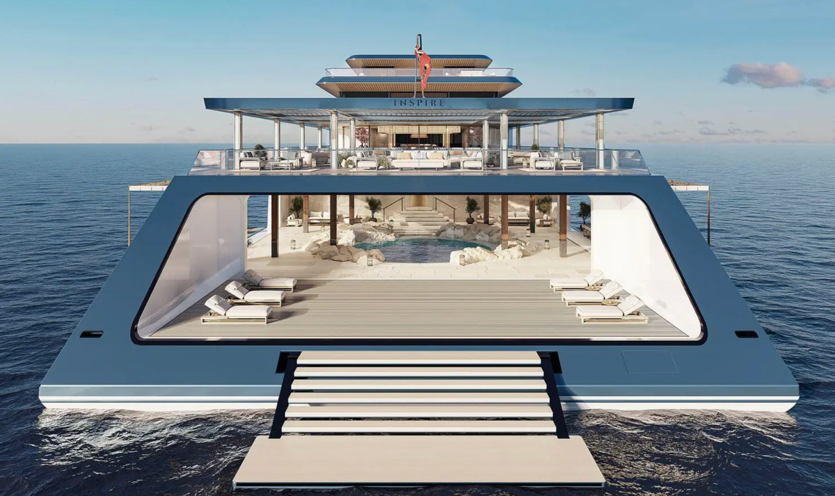 "Inspire" A Luxury Superyacht with an Underwater Lounge