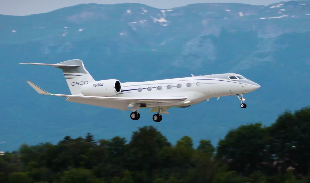 Can You Actually Afford to Fly Private? Here’s What It Really Costs