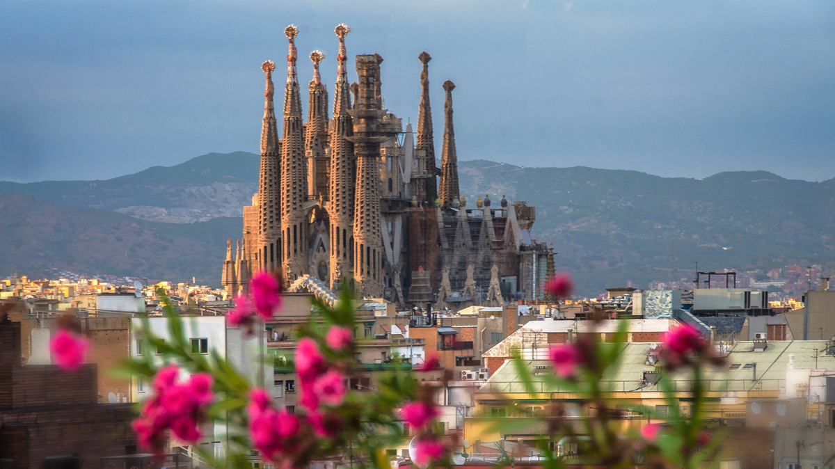 La Sagrada Família: The Eternal Beauty of Gaudí's Vision