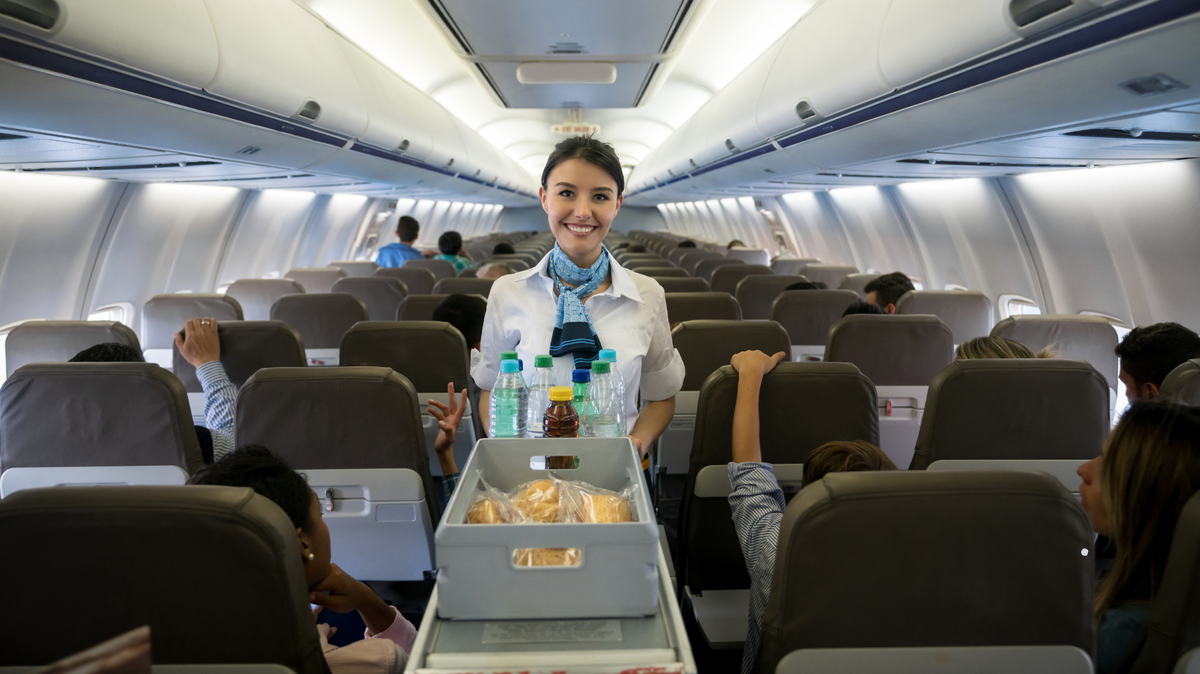 In-Flight Dining Through the Ages: How Airline Meals Have Transformed