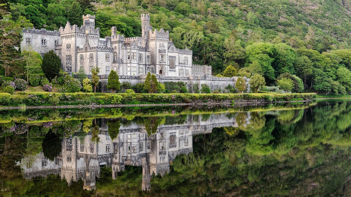 Kylemore Abbey: A Neo-Gothic Treasure in the Heart of Connemara