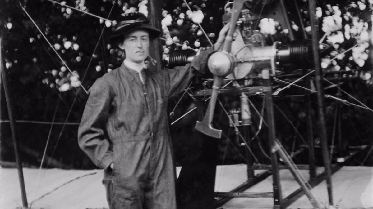 Lilian Bland, The World's First Woman to Build and Fly Her Own Plane