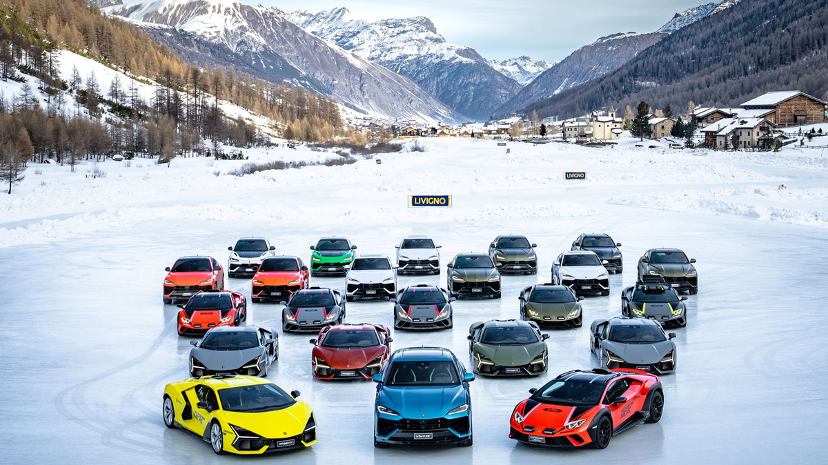 Lamborghini Accademia Neve Marks 10 Years of Adrenaline