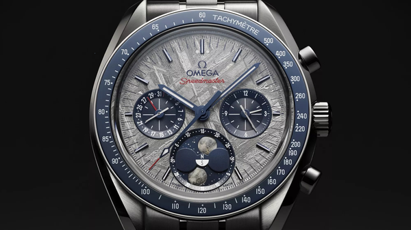 OMEGA Speedmaster Moonphase Meteorite